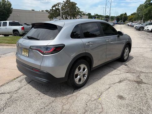 Used 2023 Honda HR-V LX image 5