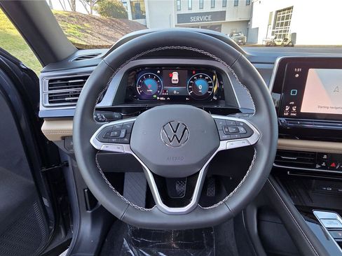 New 2026 Volkswagen Atlas Cross Sport SE AWD/4WD image 16