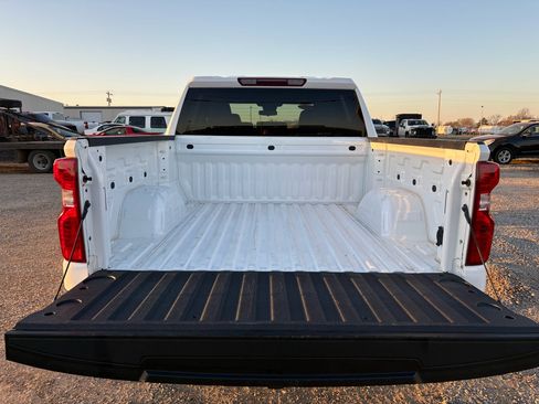 Used 2025 Chevrolet Silverado 1500 LT AWD/4WD image 22