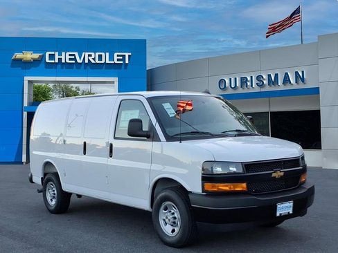 New 2025 Chevrolet Express 2500 Work Van w/ Driver Convenience Package image 1