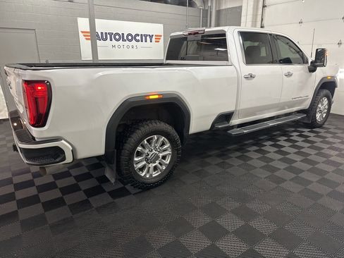 Used 2022 GMC Sierra 3500 Denali image 10