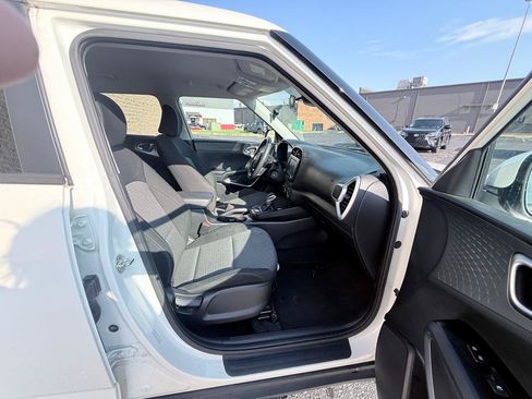 Used 2020 Kia Soul S FWD image 11