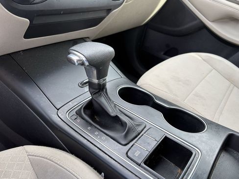 Used 2019 Kia Sorento LX image 20