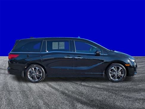 Used 2023 Honda Odyssey Elite image 3