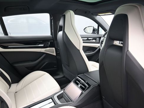 Certified 2026 Porsche Panamera 4 image 7