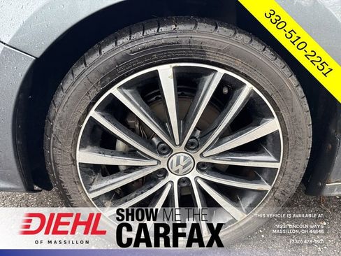 Used 2016 Volkswagen Jetta Sport image 11