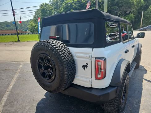 Used 2023 Ford Bronco Wildtrak image 7