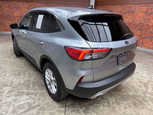 Certified 2022 Ford Escape SE w/ Convenience Package AWD/4WD image 2