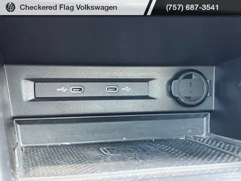 Used 2023 Volkswagen Tiguan SE R-Line AWD/4WD image 40