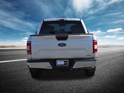 Used 2018 Ford F150 XLT AWD/4WD image 15