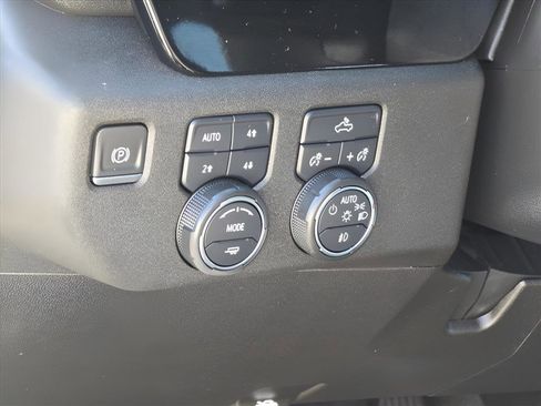 Used 2023 Chevrolet Silverado 1500 RST w/ Convenience Package II image 8