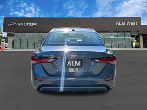 Used 2024 Nissan Sentra SV w/ SV Premium Package image 6