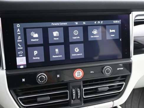 New 2025 Porsche Macan image 25