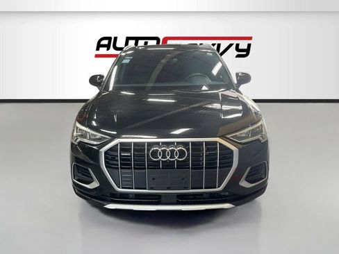 Used 2023 Audi Q3 2.0T Premium Plus w/ Premium Plus Package AWD/4WD image 2
