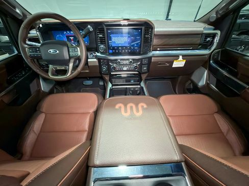 Used 2026 Ford F450 King Ranch w/ Chrome Package AWD/4WD image 15
