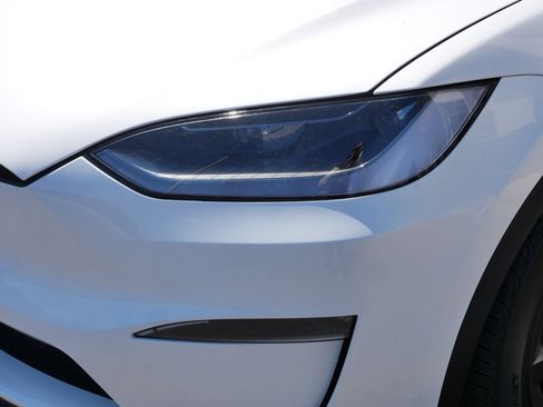 Used 2024 Tesla Model X Plaid AWD/4WD image 16
