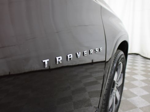 Used 2020 Chevrolet Traverse LT w/ LT Premium Package AWD/4WD image 29