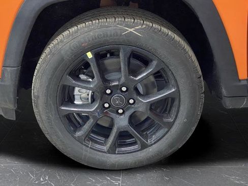 New 2026 Jeep Compass Latitude w/ Sun and Sound Group image 37