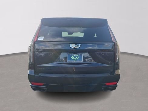 Certified 2022 Cadillac Escalade Sport w/ Touring Package AWD/4WD image 5