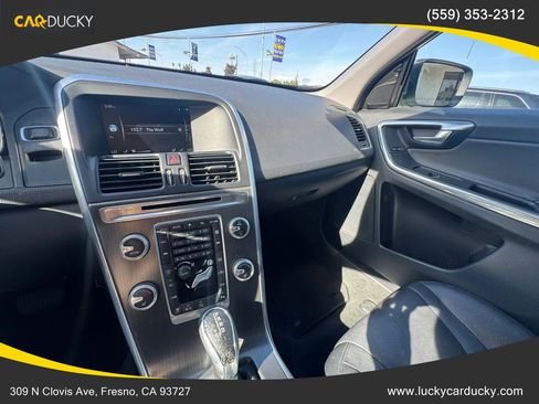 Used 2016 Volvo XC60 T5 Premier w/ Proximity Package FWD image 14