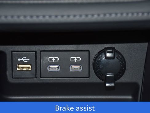 New 2026 Toyota Highlander Platinum image 18