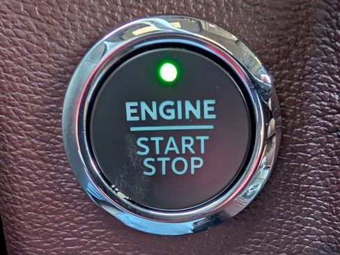 Used 2024 Ford Expedition Limited image 27