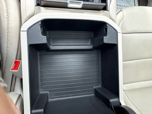 Used 2022 GMC Yukon Denali AWD/4WD image 24