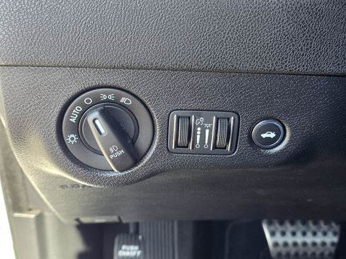 Used 2023 Dodge Charger Scat Pack w/ Technology Group image 32