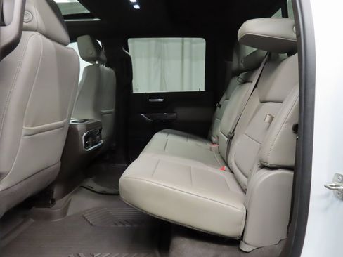 Used 2020 Chevrolet Silverado 2500 LTZ w/ LTZ Premium Package image 10