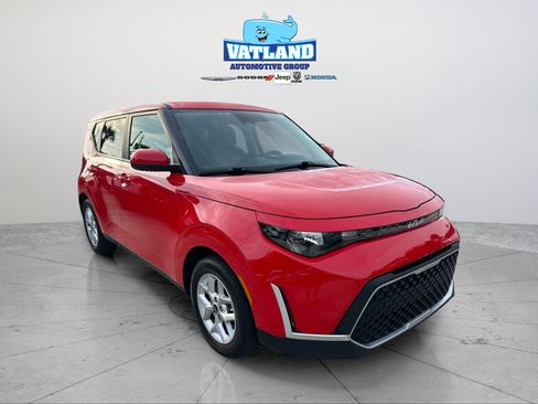 Used 2024 Kia Soul LX w/ Option Group 015 FWD image 22