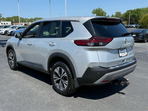 Used 2023 Nissan Rogue SV AWD/4WD image 5