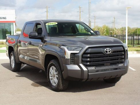 Used 2025 Toyota Tundra SR5 AWD/4WD image 2