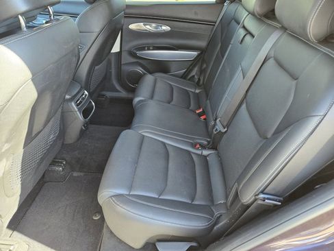 Used 2022 Genesis GV70 2.5T w/ Select Package image 16