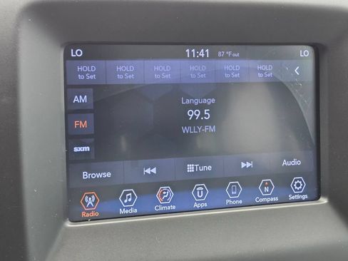 Used 2019 Jeep Compass Latitude w/ Popular Equipment Group FWD image 25