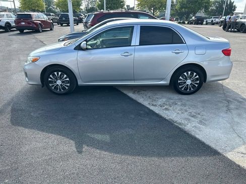 Used 2013 Toyota Corolla L FWD image 5