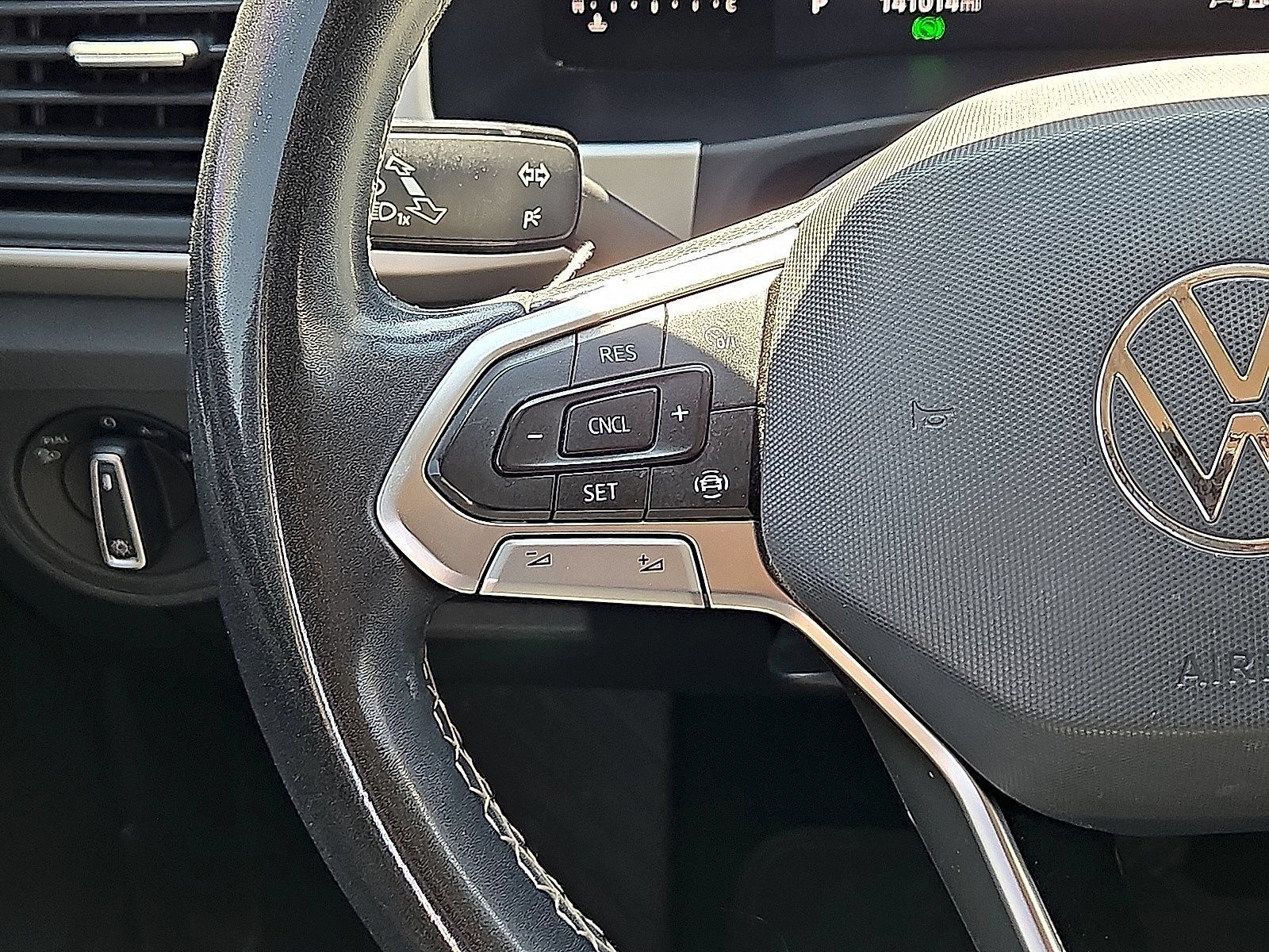 Used 2022 Volkswagen Atlas SE FWD image 17