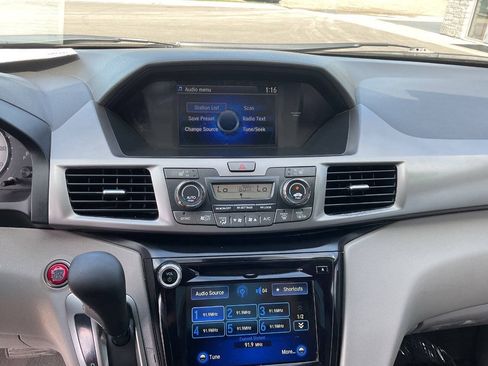 Used 2016 Honda Odyssey EX-L image 21