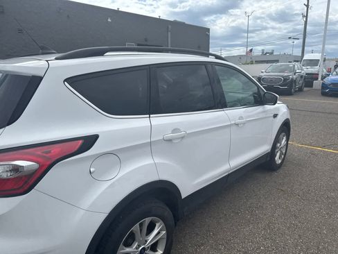 Used 2018 Ford Escape SEL FWD image 12