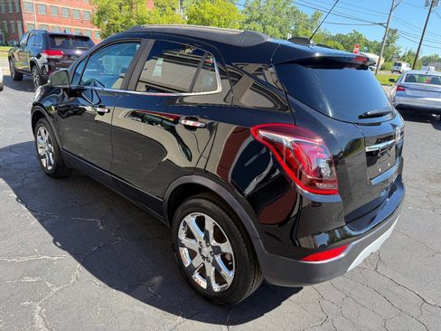 Used 2019 Buick Encore Essence w/ Experience Buick Package AWD/4WD image 4