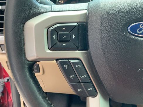 Used 2017 Ford F150 Lariat RWD image 12