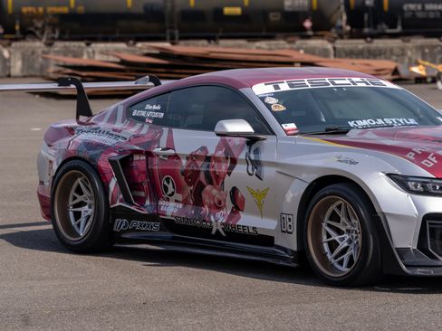 Used 2016 Ford Mustang Coupe RWD image 6