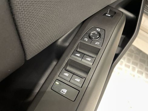 Used 2025 BMW X3 xDrive30i w/ Premium Package image 9