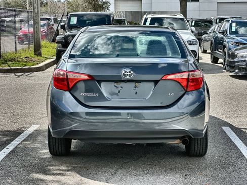 Used 2018 Toyota Corolla LE image 7