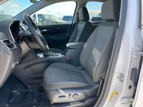 Used 2024 Chevrolet Equinox LT AWD/4WD image 7