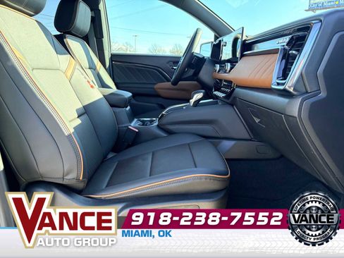 Used 2026 GMC Canyon AT4 w/ AT4 Premium Package image 19