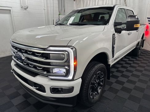Used 2024 Ford F250 Platinum w/ Snow Plow Prep Package AWD/4WD image 4