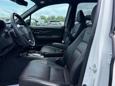 Used 2023 Honda Ridgeline Black Edition image 12