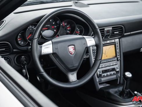 Used 2006 Porsche 911 Carrera 4 image 7