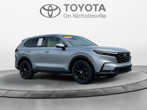Used 2025 Honda CR-V EX image 7