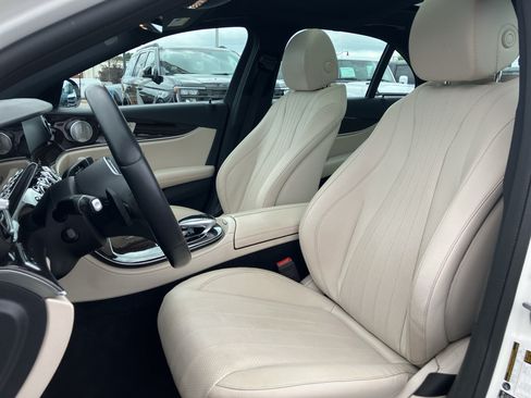 Used 2019 Mercedes-Benz E 300 4MATIC image 29